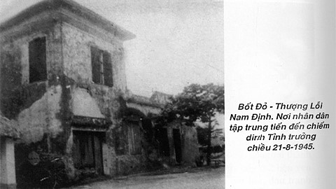 Bốt Đỏ